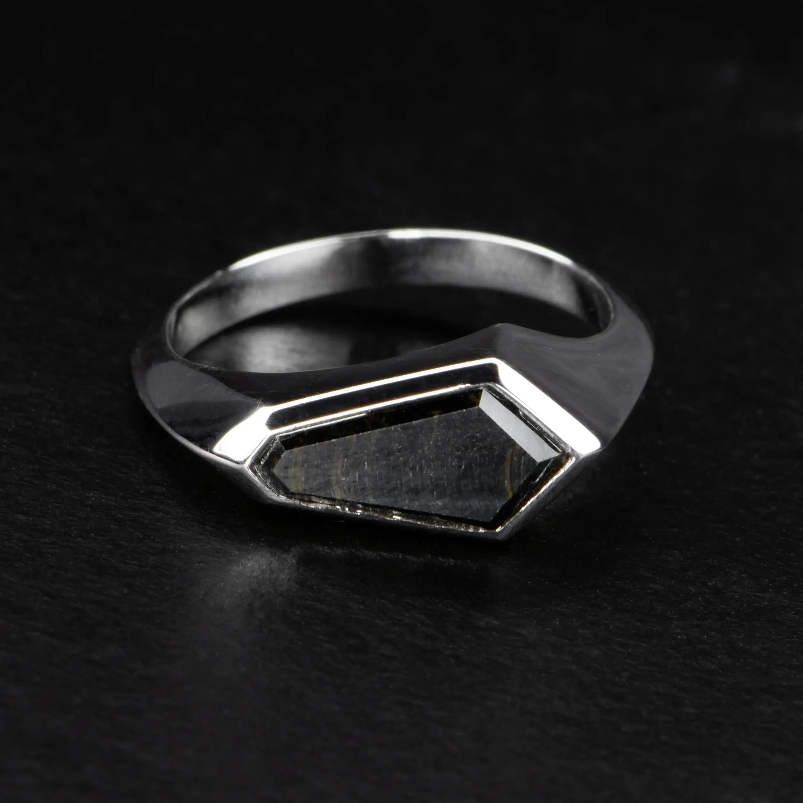 Asymmetrical Ring - FALCON'S EYE - AHW Studio