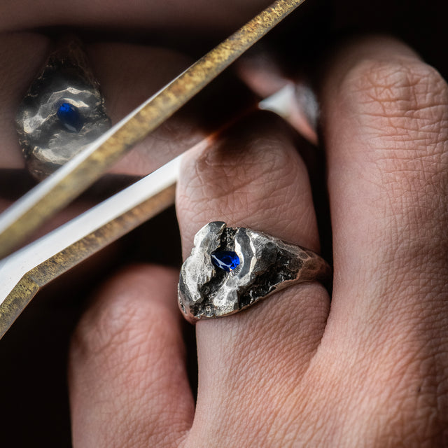 Pear-Cut Signet Ring - MAZARINE - AHW Studio