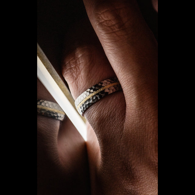 18K Hammered Band - ORE - AHW Studio