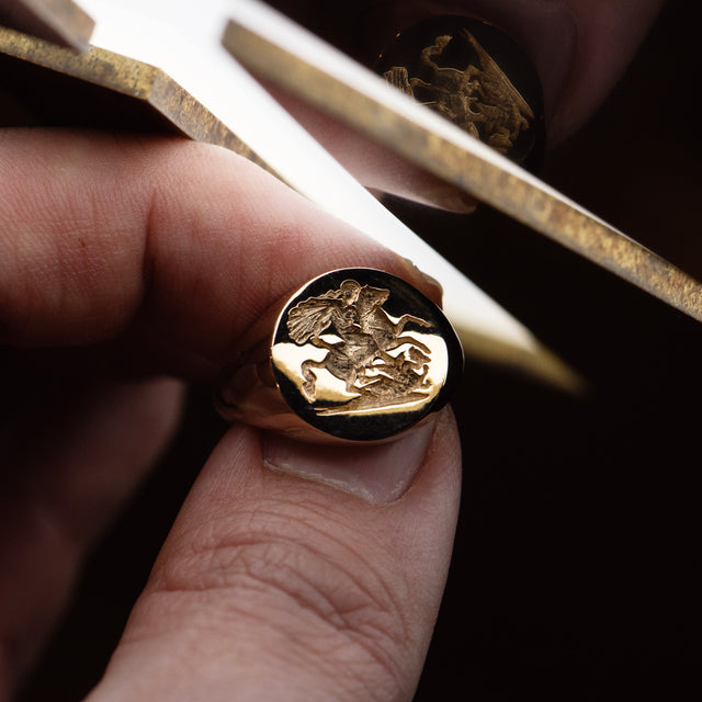 Personalised Signet Ring - WELLINGTON - AHW Studio