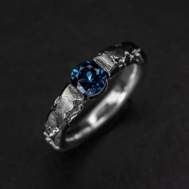 Solitaire Ring - PRESSURE - AHW Studio