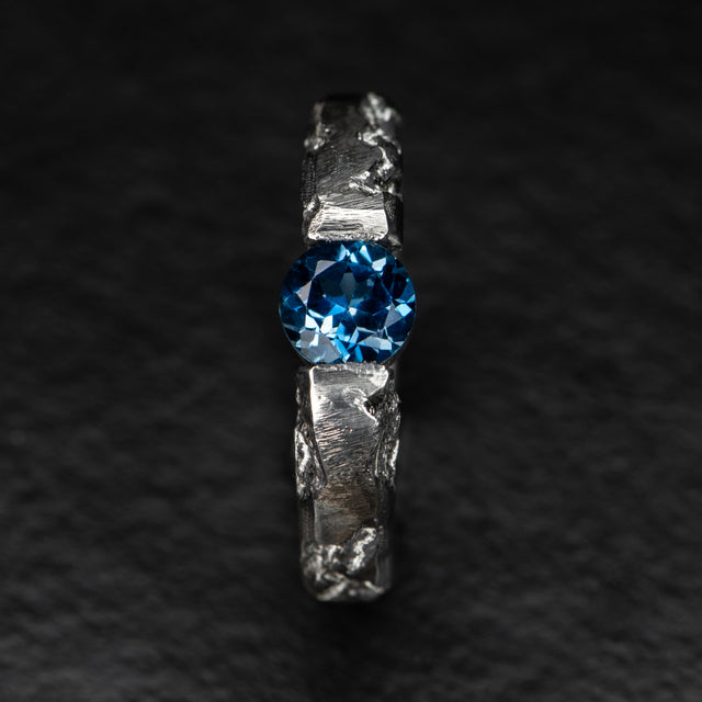 Solitaire Ring - PRESSURE - AHW Studio