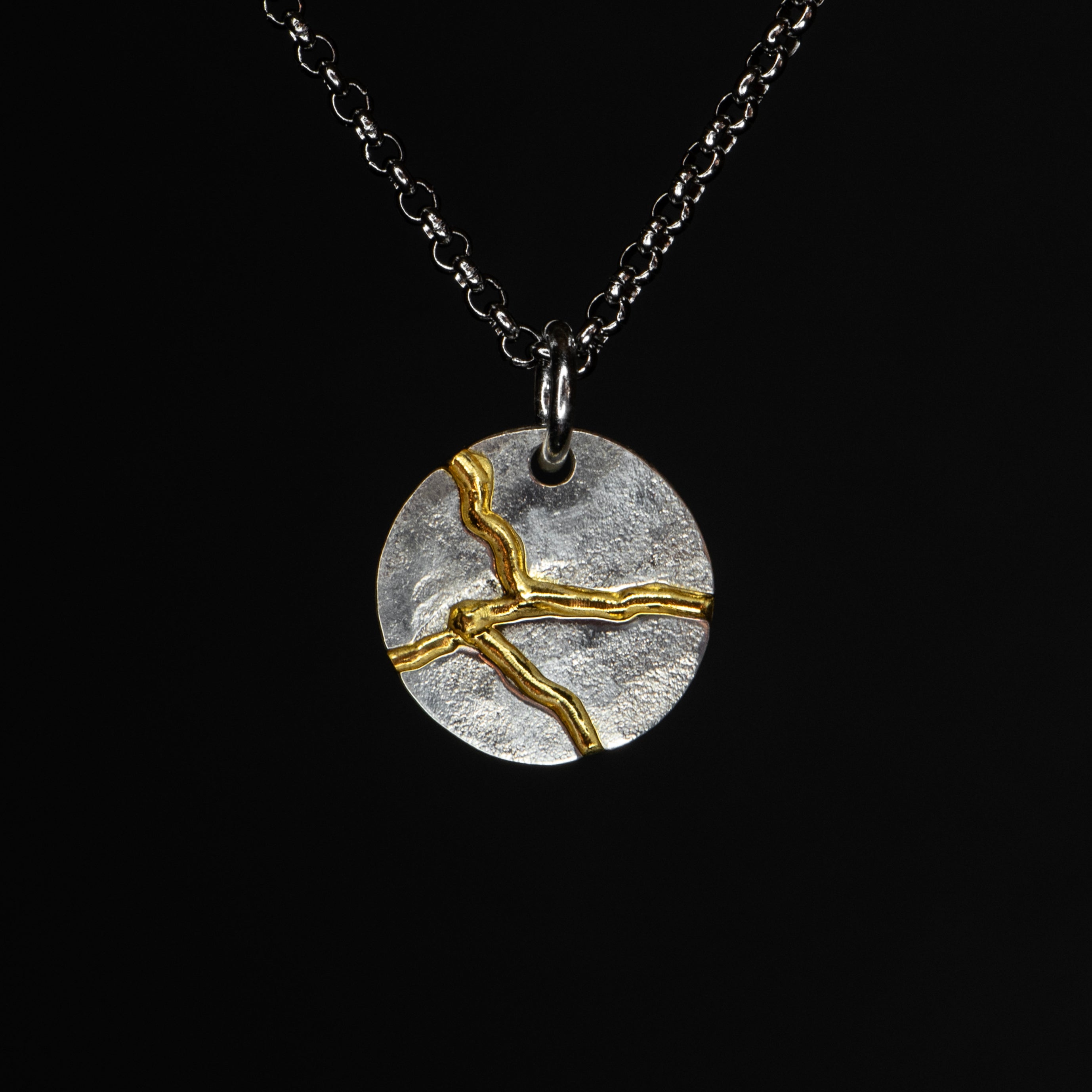 Round Silver Pendant - KINTSUGI - AHW Studio